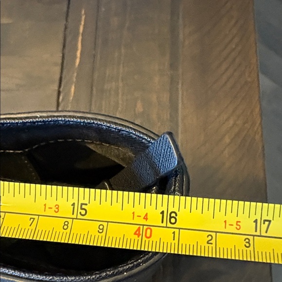 Kate Spade Black Leather Tote and Pouch - Picture 7 of 9